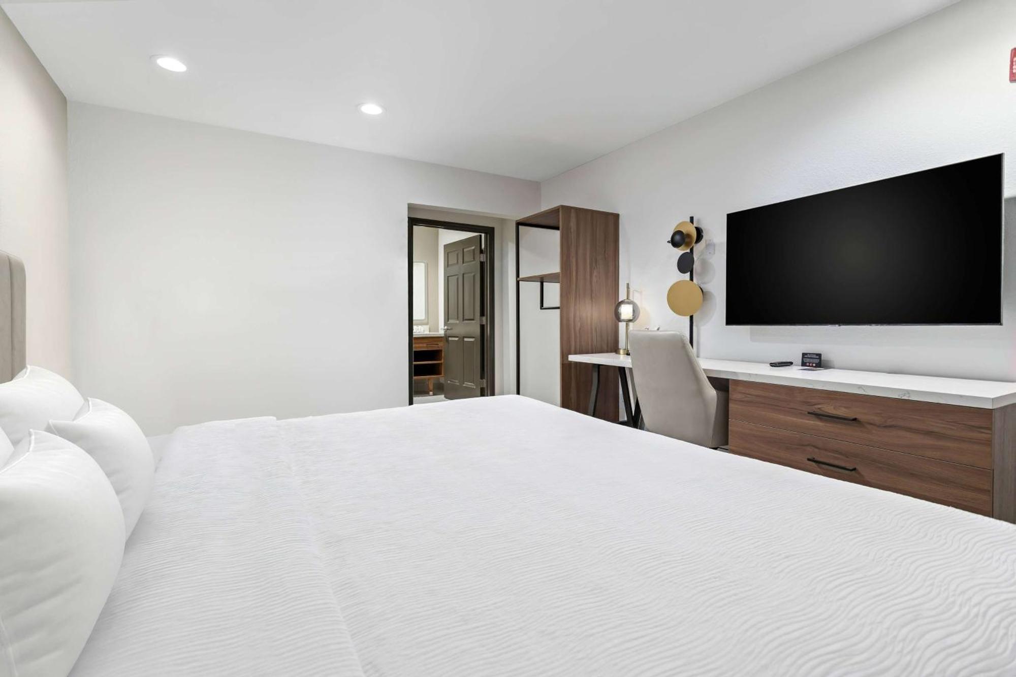 Baymont By Wyndham Beaumont Hotel Luaran gambar