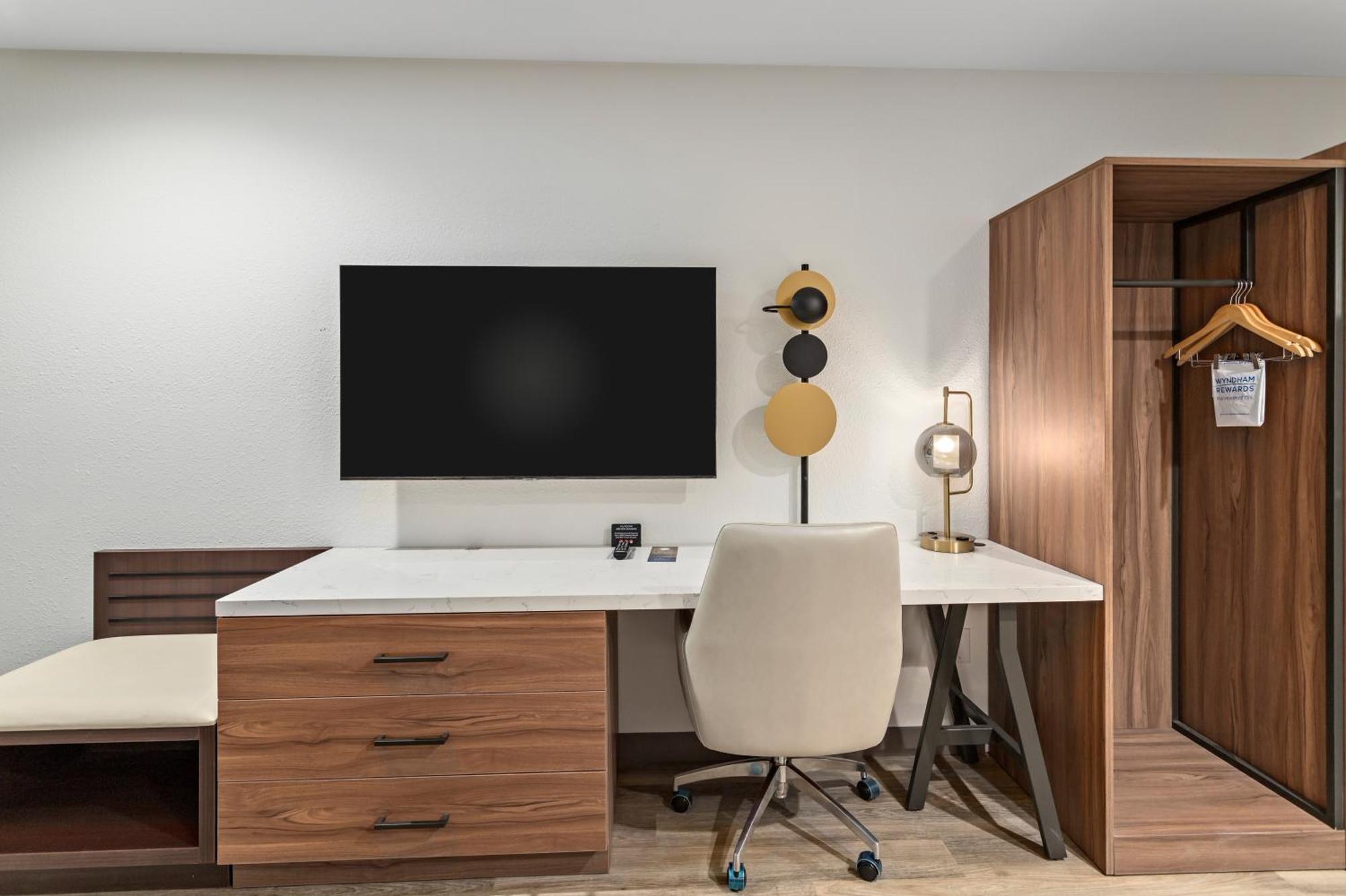 Baymont By Wyndham Beaumont Hotel Luaran gambar